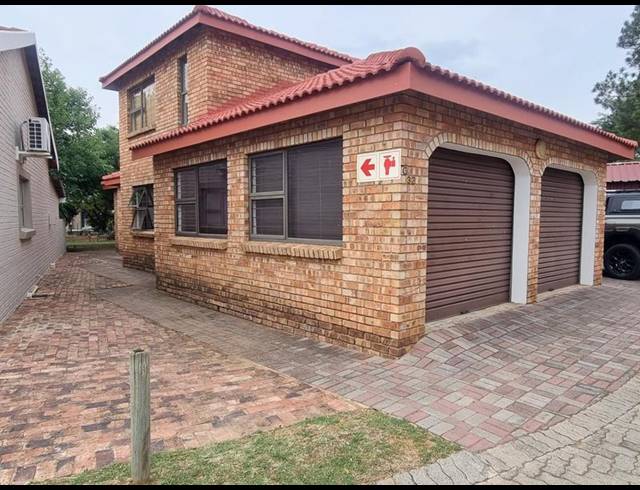 3 BEDROOM HOUSE FOR SALE IN MISTY BAY